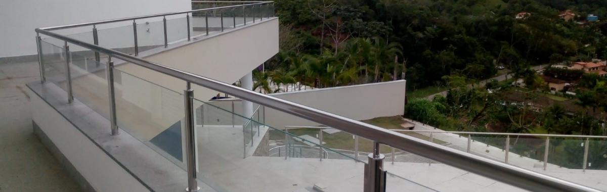 CORRIMÃO DE VIDRO EXTERNO CORRIMÃO DE VIDRO EXTERNO