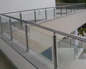 CORRIMÃO PARA CONDOMÍNIO