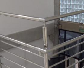 GUARDA CORPO DE ALUMÍNIO ZONA LESTE
